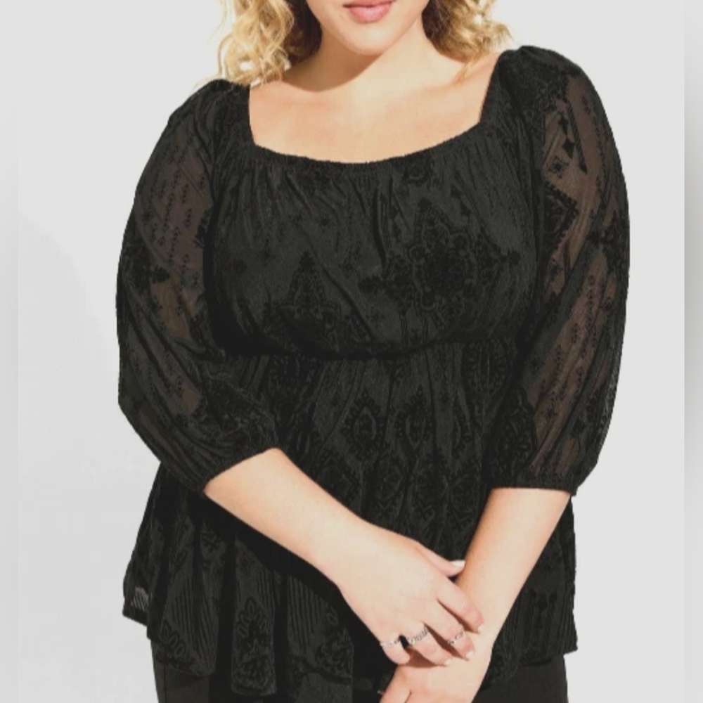 Torrid Flocked Mesh Velour Peasant‎ Black Top Size 2X Square Neck Puff Sleeve